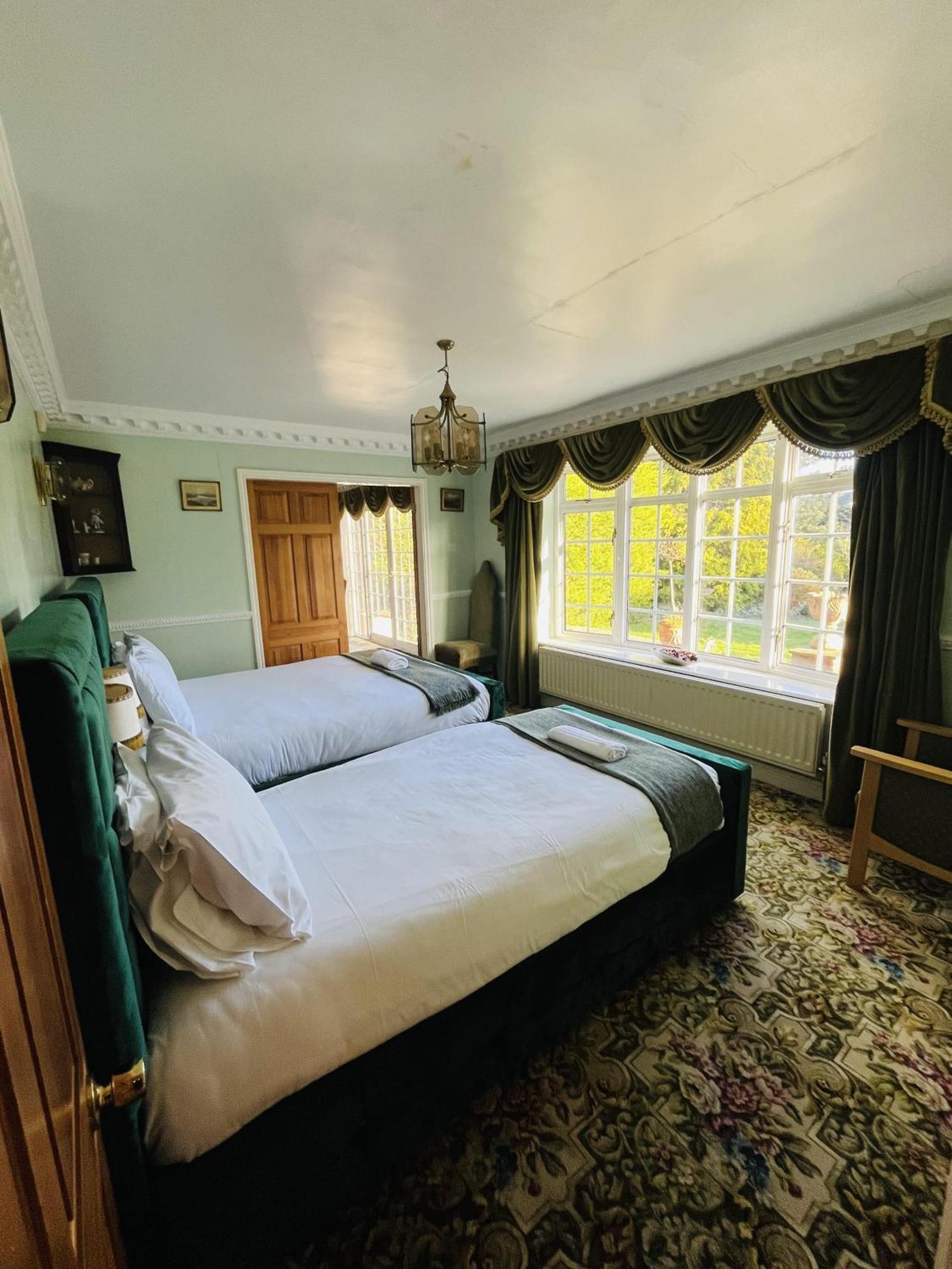 Unwind In Comfort At Cosy Caradus Free Parking Birmingham Exteriör bild