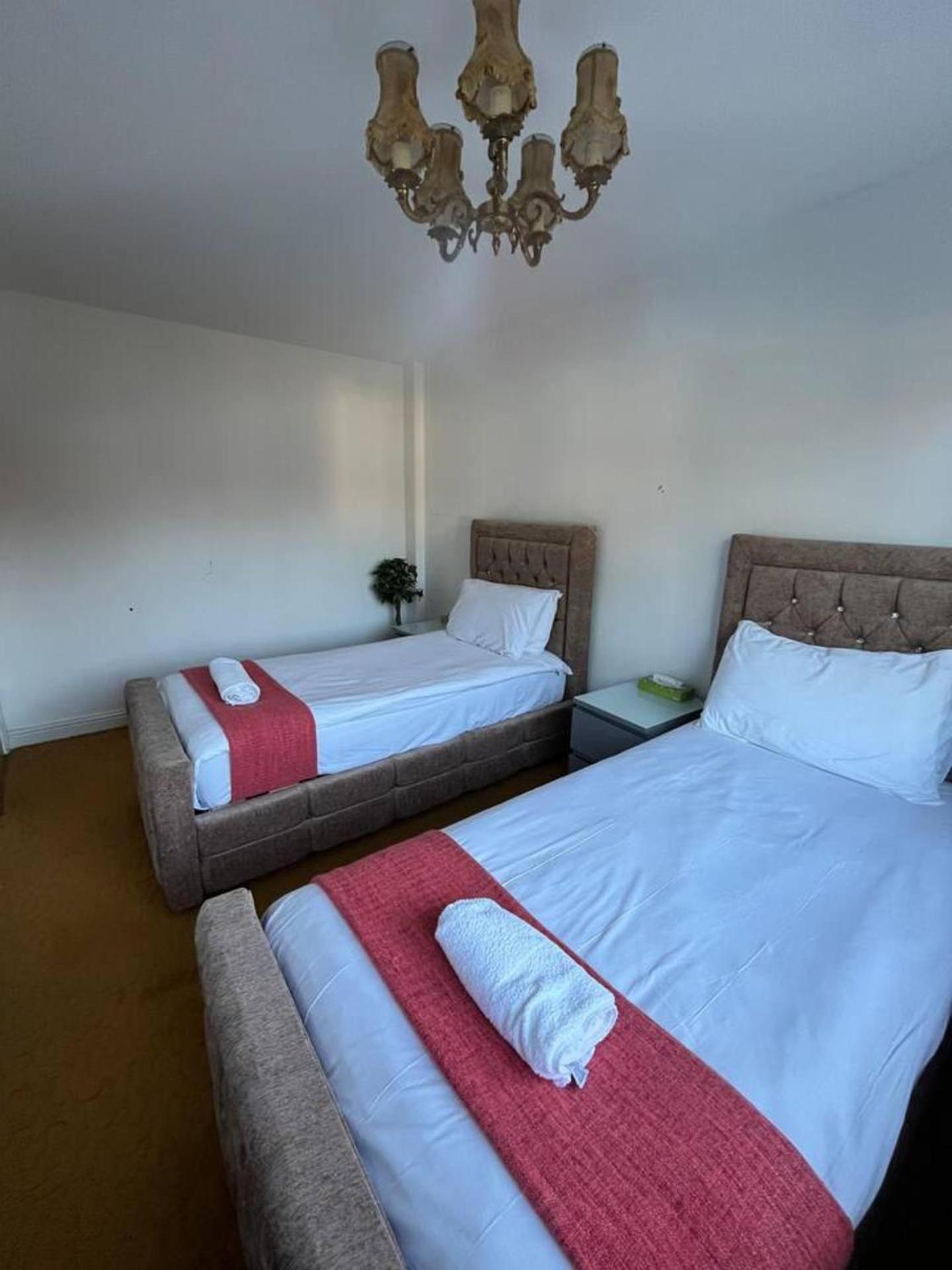 Unwind In Comfort At Cosy Caradus Free Parking Birmingham Exteriör bild