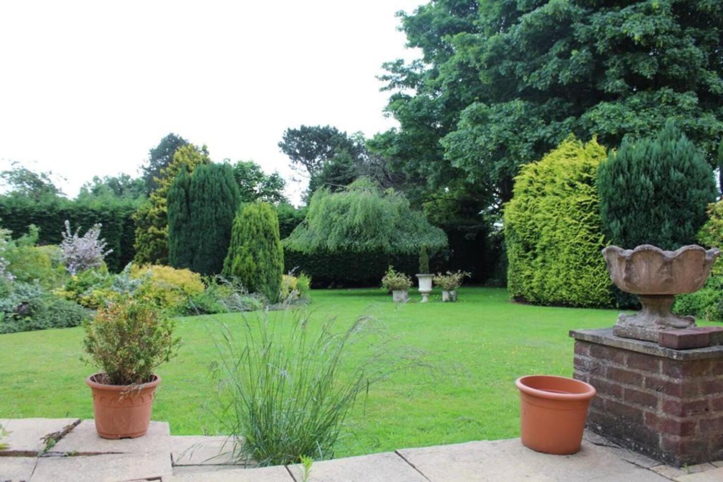 Unwind In Comfort At Cosy Caradus Free Parking Birmingham Exteriör bild